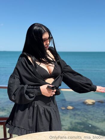 its_mia_blo0m